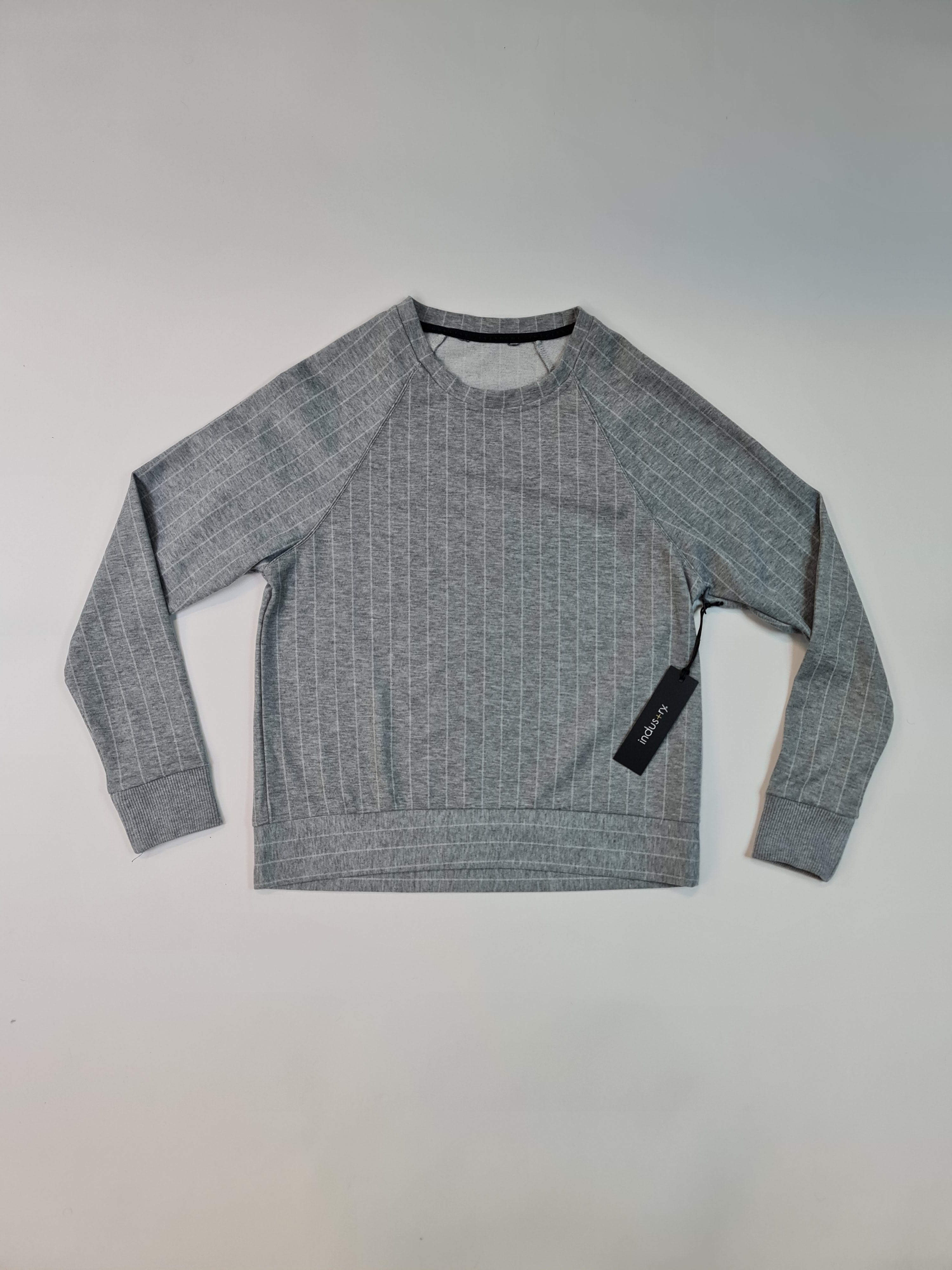 Suéter marca Industry - Gris (Talla: S/P)