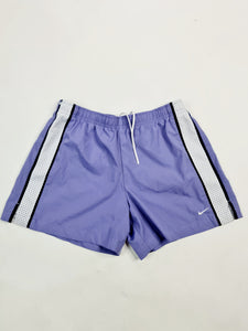 Short deportivo marca Nike - (Talla: S/P) Morado