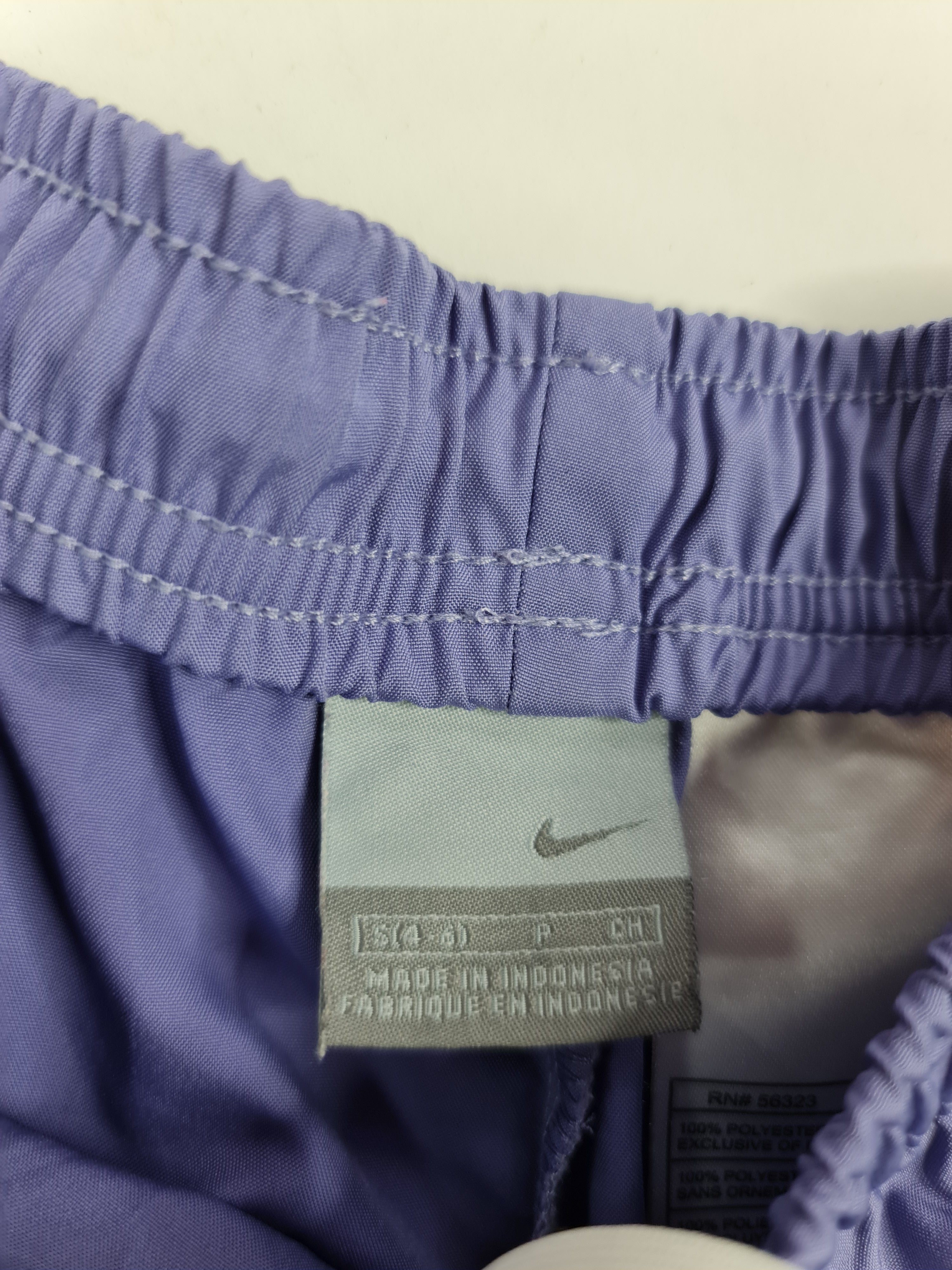 Short deportivo marca Nike - (Talla: S/P) Morado