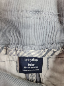 Pantalones color gris, marca babyGap para bebé de 18 a 24 meses