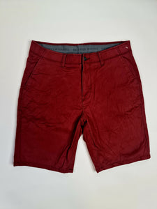 Pantalones cortos marca Denver Hayes - (Talla: 34) Rojo oscuro