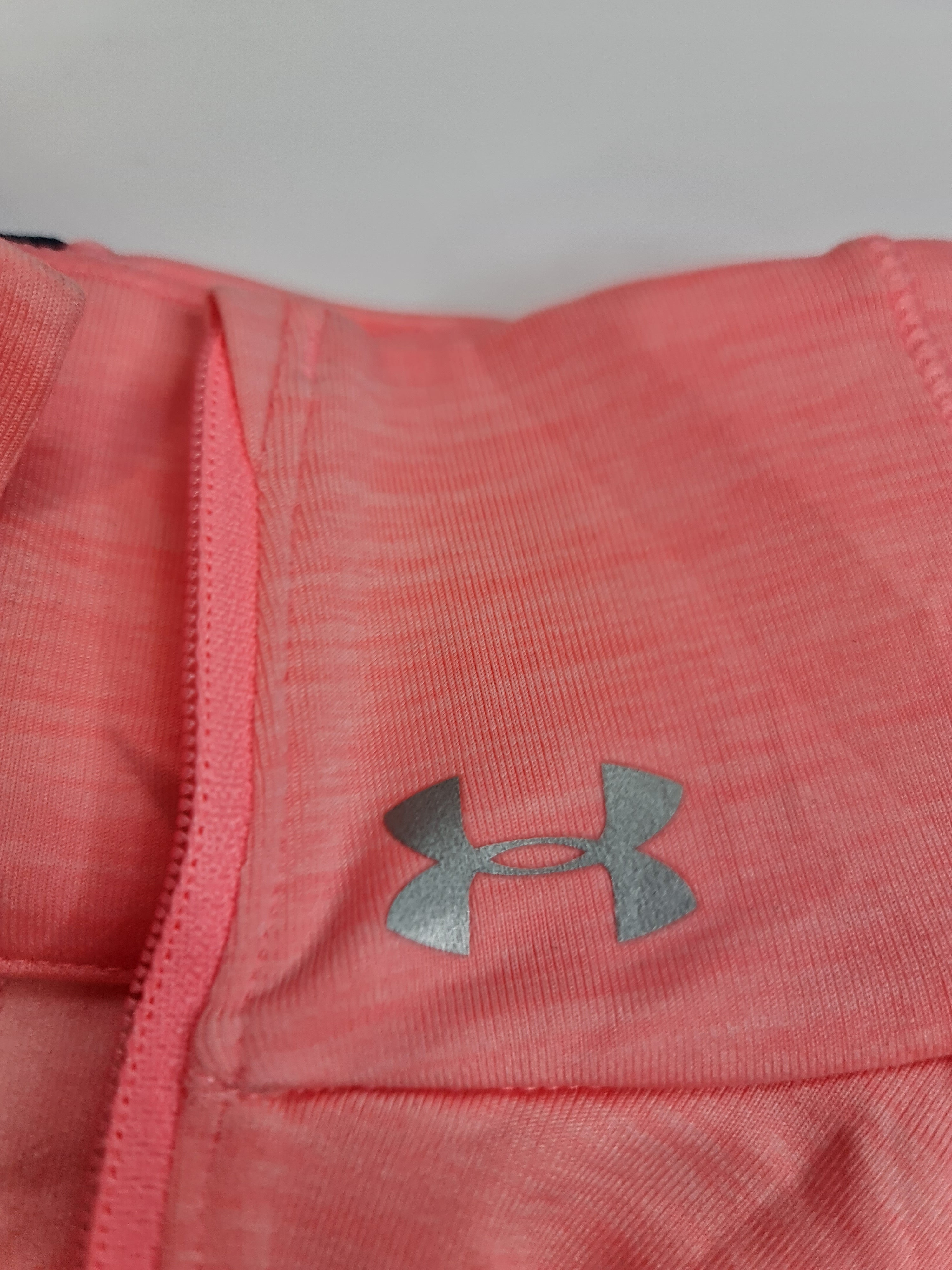 Suéter de mujer marca Under Armour - (Talla: XL/XG)