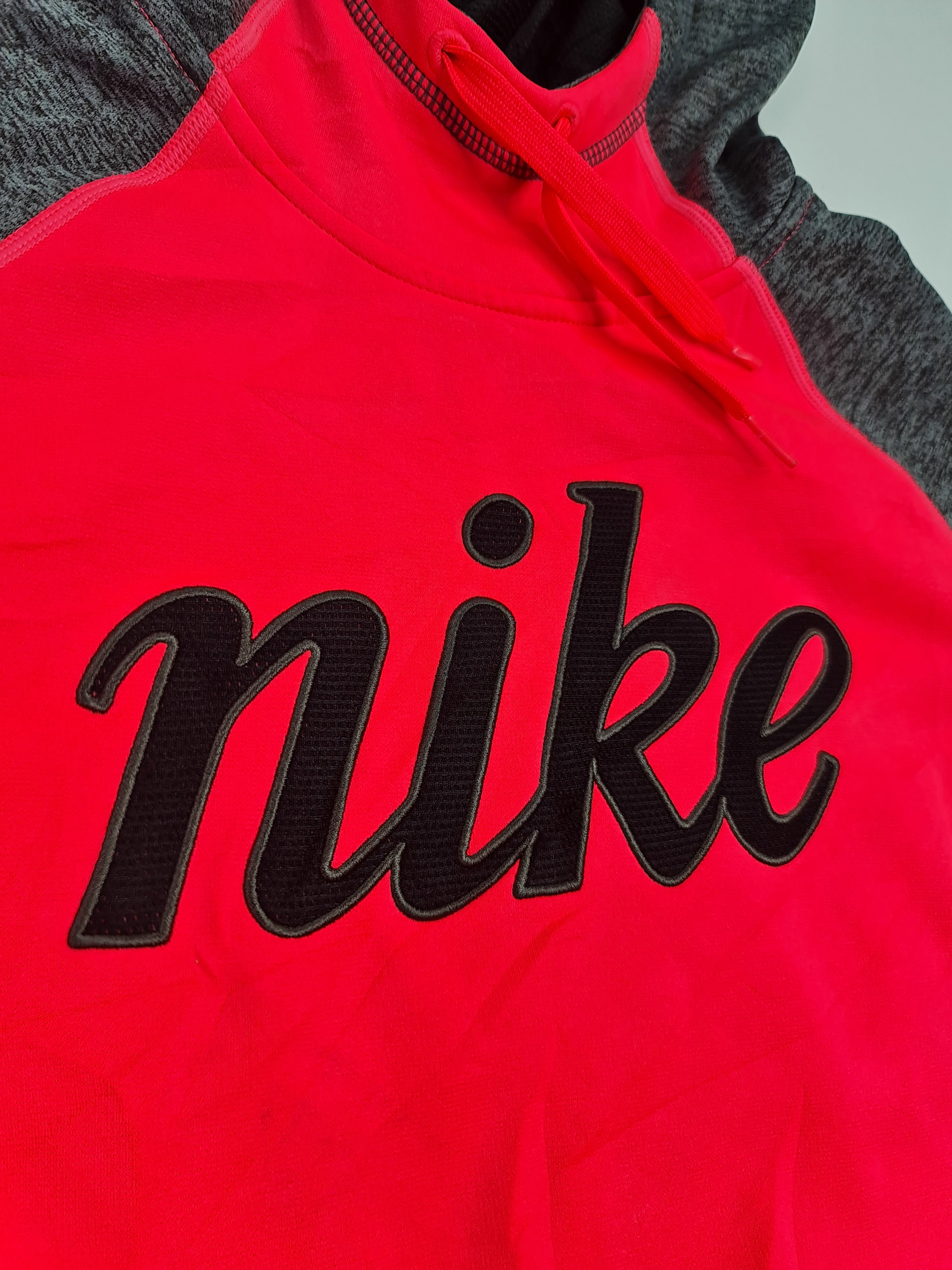 Suéter marca Nike - (Talla: S/P) Rosa