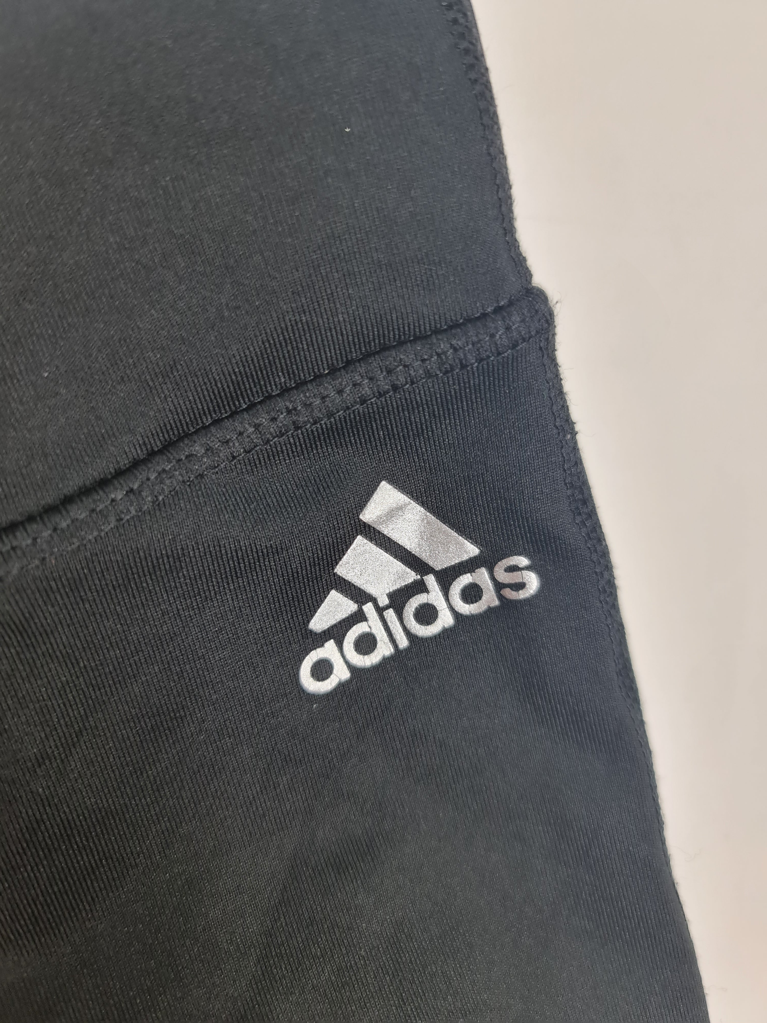 Licra cotra marca ADIDAS - (Talla: S/P) Negro